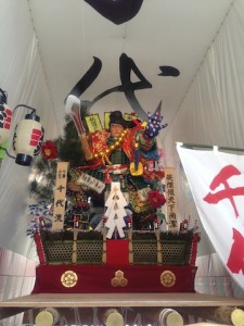 博多祇園山笠１２０１３年７番地余流の舁き山笠